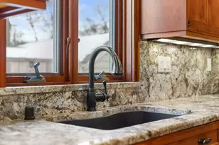 2507 N 70th St, Wauwatosa, WI 53213 - Photo 17