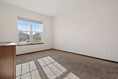 N42W22770  Beacon Ct, Pewaukee, WI 53072 - Photo 19