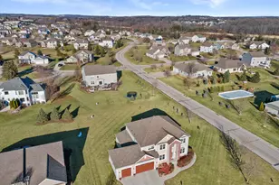 N42W22770 Beacon Ct, Pewaukee, WI 53072 - Photo 55