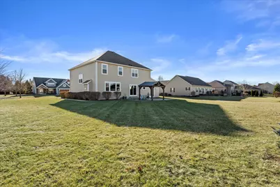 N42W22770  Beacon Ct, Pewaukee, WI 53072 - Photo 45