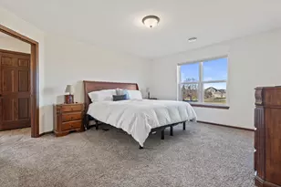 N42W22770 Beacon Ct, Pewaukee, WI 53072 - Photo 31