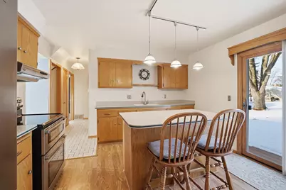 465  Dardis Dr, Burlington, WI 53105 - Photo 7