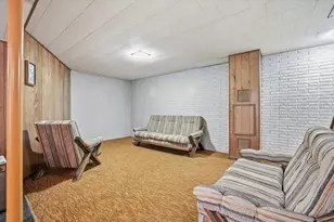 465 Dardis Dr, Burlington, WI 53105 - Photo 19