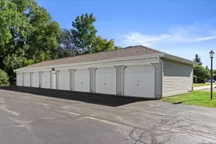 N110W17098 Ashbury Ln, Germantown, WI 53022 - Photo 25