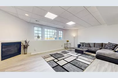 1151  Townline Rd #102, Lake Geneva, WI 53147 - Photo 11