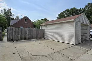 3334 N 92nd St, Milwaukee, WI 53222 - Photo 39