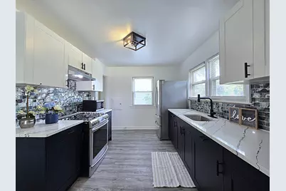 3334 N 92nd St, Milwaukee, WI 53222 - Photo 3