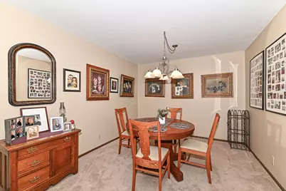 2101 W Good Hope Rd #207, Glendale, WI 53209 - Photo 5