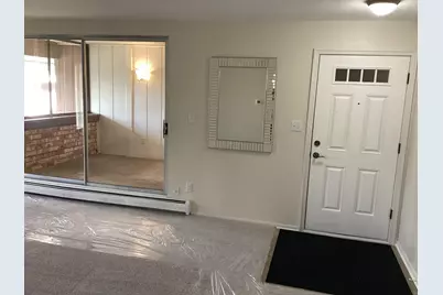 11946 W Mill Rd #11, Milwaukee, WI 53225 - Photo 11