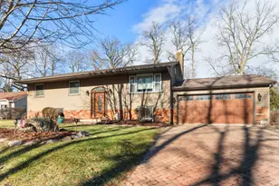 501 Sue Ann Dr, Lake Geneva, WI 53147 - Photo 1