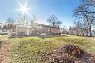 501 Sue Ann Dr, Lake Geneva, WI 53147 - Photo 25