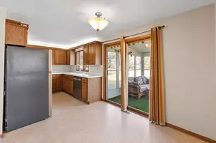 526 N 12th St, Oostburg, WI 53070 - Photo 7