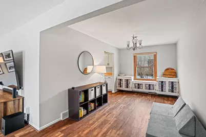 3009 W Renee Ct, Mequon, WI 53092 - Photo 7