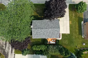 3009 W Renee Ct, Mequon, WI 53092 - Photo 45