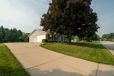3009 W Renee Ct, Mequon, WI 53092 - Photo 49