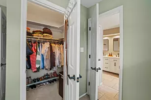 3009 W Renee Ct, Mequon, WI 53092 - Photo 19