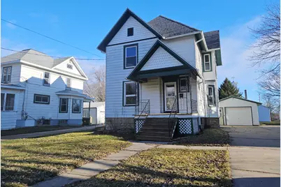 215 N Main St, Reeseville, WI 53579 - Photo 1