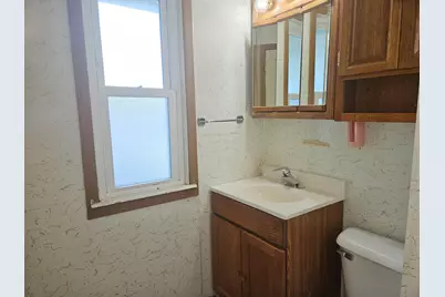 215 N Main St, Reeseville, WI 53579 - Photo 17