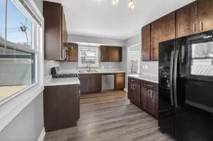 6421 59th Ave, Kenosha, WI 53142 - Photo 13