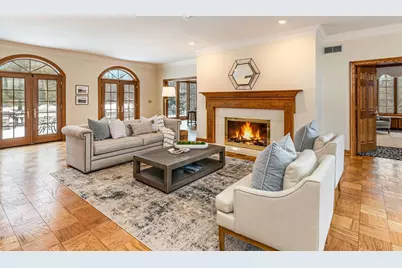 9500 N Valley Hill Rd, River Hills, WI 53217 - Photo 9