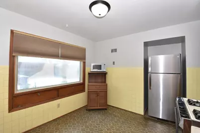 9323 W Wisconsin Ave #9325, Milwaukee, WI 53226 - Photo 15