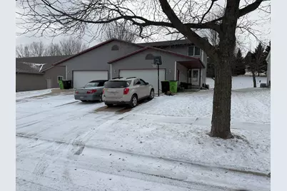 1381  Patton Dr #1383, Hartford, WI 53027 - Photo 3
