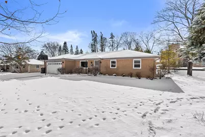 2621 S Seymour Pl, West Allis, WI 53227 - Photo 45