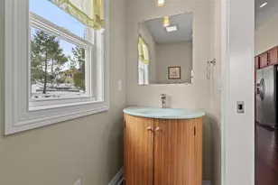 2621 S Seymour Pl, West Allis, WI 53227 - Photo 21