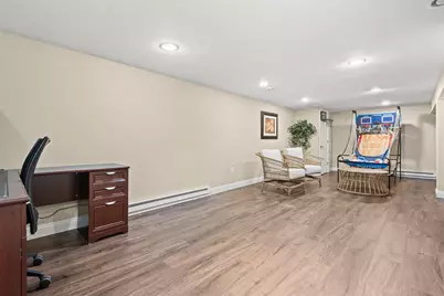 2621 S Seymour Pl, West Allis, WI 53227 - Photo 33