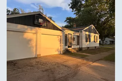 2336 W Lawn Ave, Milwaukee, WI 53209 - Photo 1