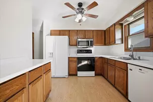 2190 N Shore Dr, East Troy, WI 53120 - Photo 9