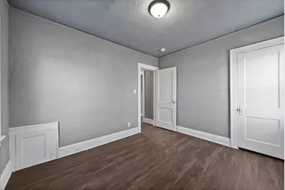 3905 N 13th St #3907, Milwaukee, WI 53206 - Photo 11