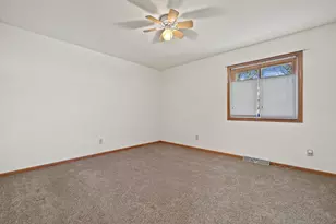 816 16th Ave, Racine, WI 53182 - Photo 17