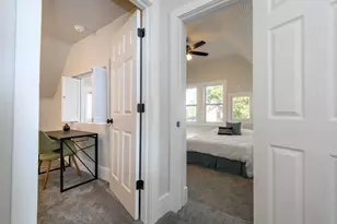 2911 N Newhall St, Milwaukee, WI 53211 - Photo 21