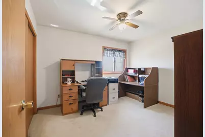 142  Riverside Dr, Racine, WI 53185 - Photo 29