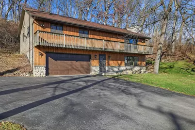 142  Riverside Dr, Racine, WI 53185 - Photo 3