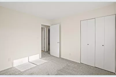 4226 S Pennsylvania Ave, Saint Francis, WI 53235 - Photo 25