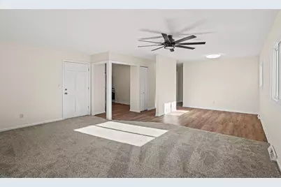 4226 S Pennsylvania Ave, Saint Francis, WI 53235 - Photo 5