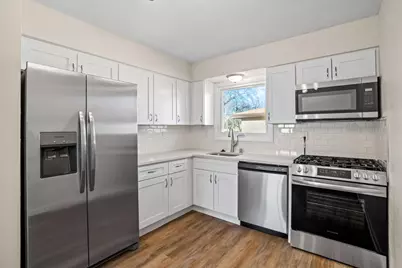 4226 S Pennsylvania Ave, Saint Francis, WI 53235 - Photo 21