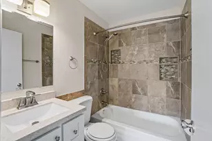 4226 S Pennsylvania Ave, Saint Francis, WI 53235 - Photo 23