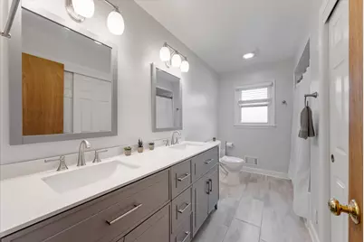 N97W16385  Tippicanoe Ct, Germantown, WI 53022 - Photo 15