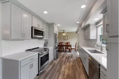 N97W16385  Tippicanoe Ct, Germantown, WI 53022 - Photo 7