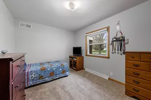 N97W16385 Tippicanoe Ct, Germantown, WI 53022 - Photo 19