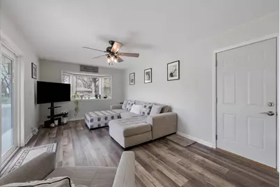 N97W16385  Tippicanoe Ct, Germantown, WI 53022 - Photo 3