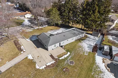 N97W16385  Tippicanoe Ct, Germantown, WI 53022 - Photo 37