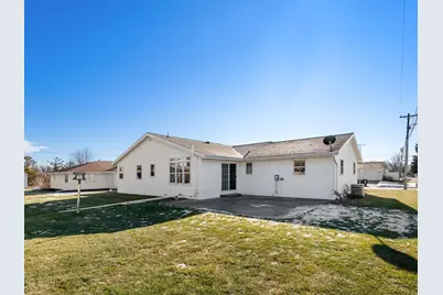 1506  Hilltop Ln, Plymouth, WI 53073 - Photo 27