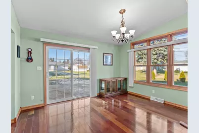 1506  Hilltop Ln, Plymouth, WI 53073 - Photo 9