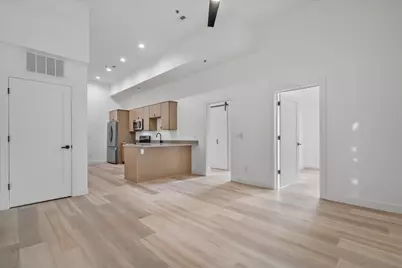 308  Oak St #101, Slinger, WI 53086 - Photo 9