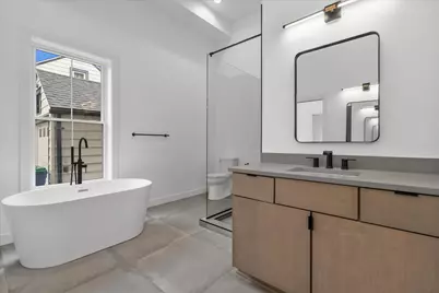 308  Oak St #102, Slinger, WI 53086 - Photo 15