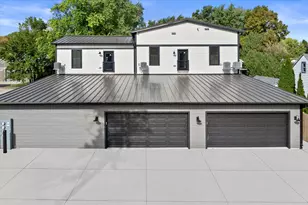 308 Oak St, Slinger, WI 53086 - Photo 23